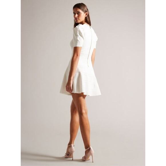 Ted Baker Short Puffed Sleeve Engineered Skirt Dress Crewneck Size 1/ XS NWT - Picture 3 of 14